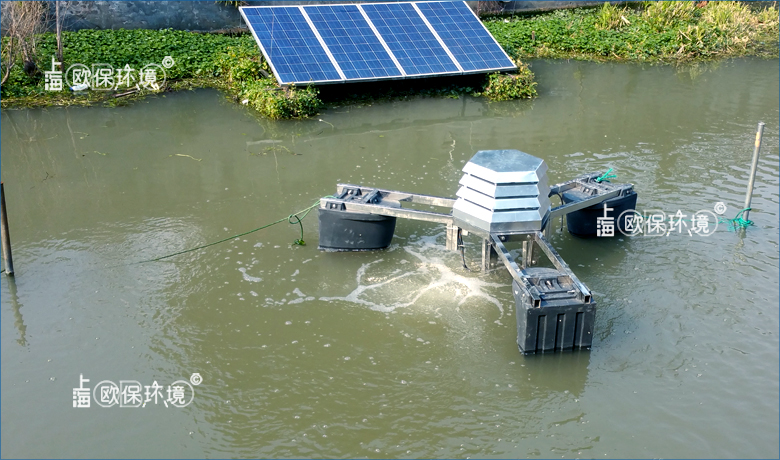 豎向紊流曝氣機(jī)應(yīng)用于黑臭河道治理，供電不方便地區(qū)可以采用太陽能作為動力